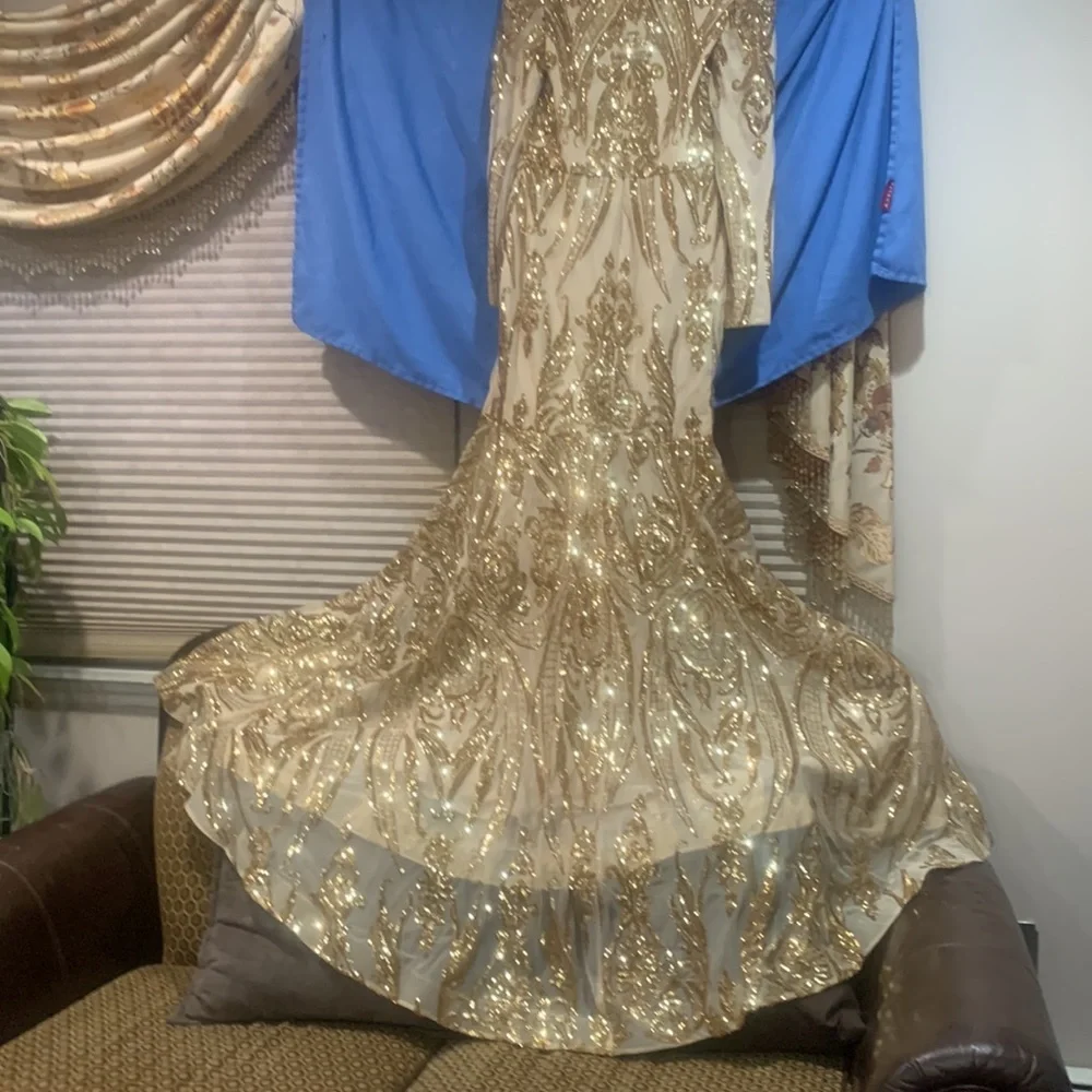 It is sequence dress new size large brig and gold - Picture 5 of 8